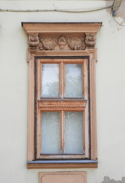 Arany János u. 6. 