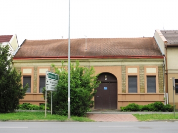 Mester u. 6.