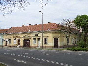 Szent Anna u. 66.