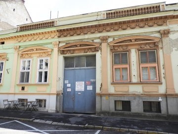 Arany János u. 6. 