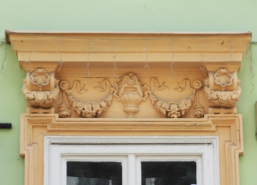 Arany János u. 6. 
