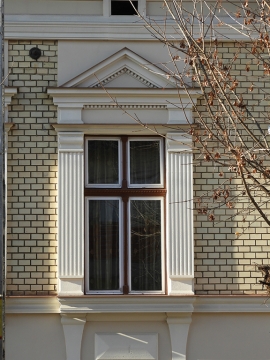Kígyó u. 33.
