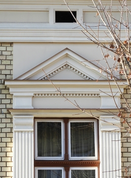 Kígyó u. 33.