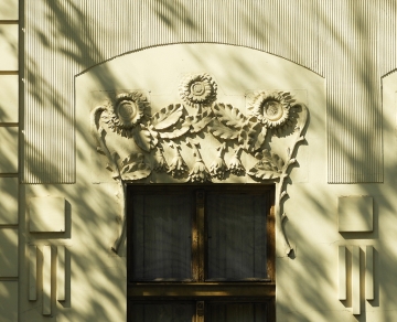 Mester u. 27.