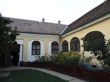 Széchenyi u. 4.