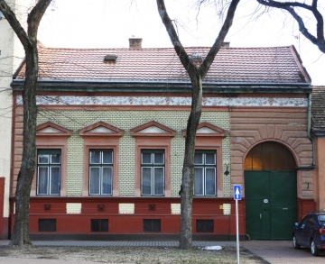 Miklós u. 30.