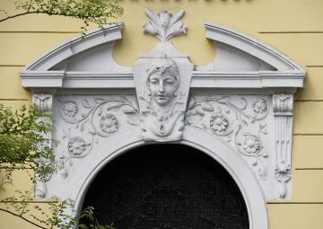 Szent Anna u. 48.