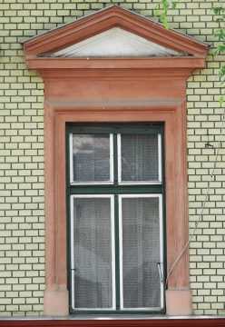 Miklós u. 30.
