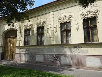Mester u. 27.