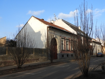 Arany János u. 57.