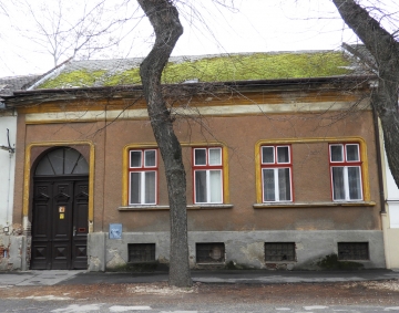 Tóth Árpád u. 2.