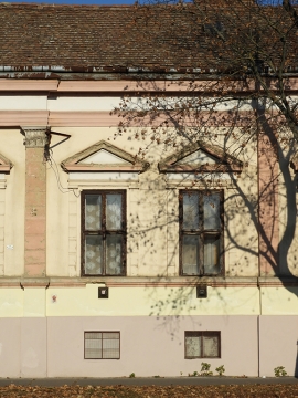 Mester u. 31.