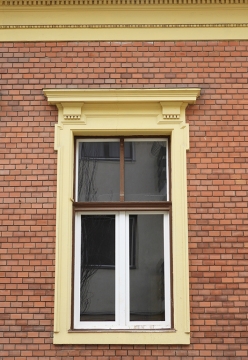 Török Bálint u. 4.