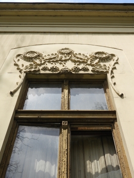 Mester u. 27.