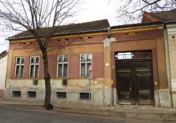 Lorántffy u. 40.