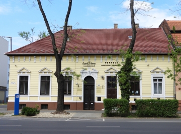 Szent Anna u. 48.