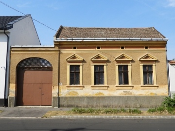 Eötvös u. 73.