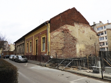 Török Bálint u. 4.